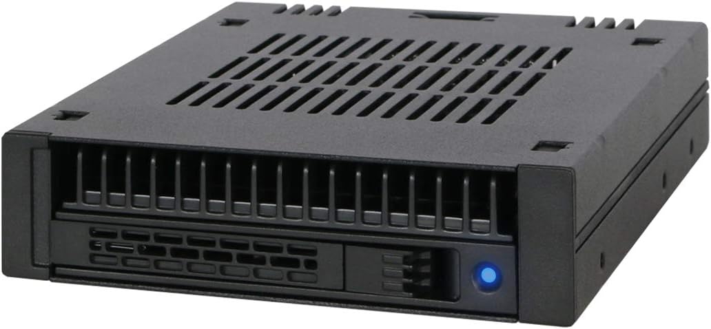 ICY DOCK 1 Bay 2.5 SAS/SATA HDD/SSD Tool-Less Enclosure Review