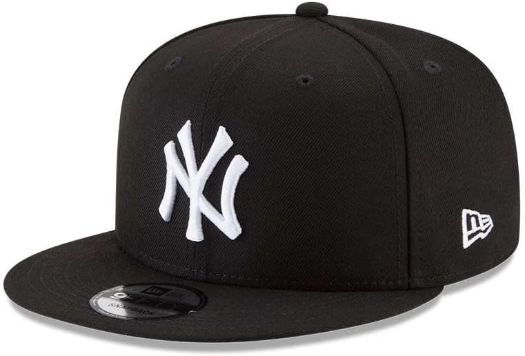 NBA Men's 9Fifty Snapback Cap with Stylish Yankees Logo