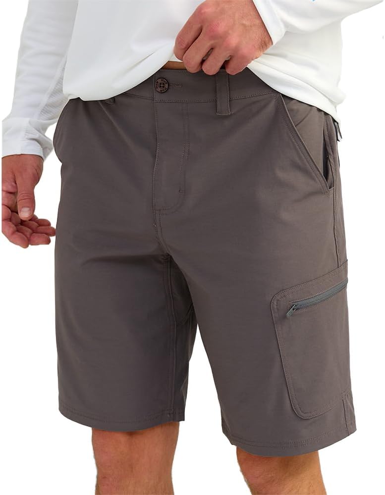 HUK Mens Next Level 10.5in Fishing Shorts for Comfort