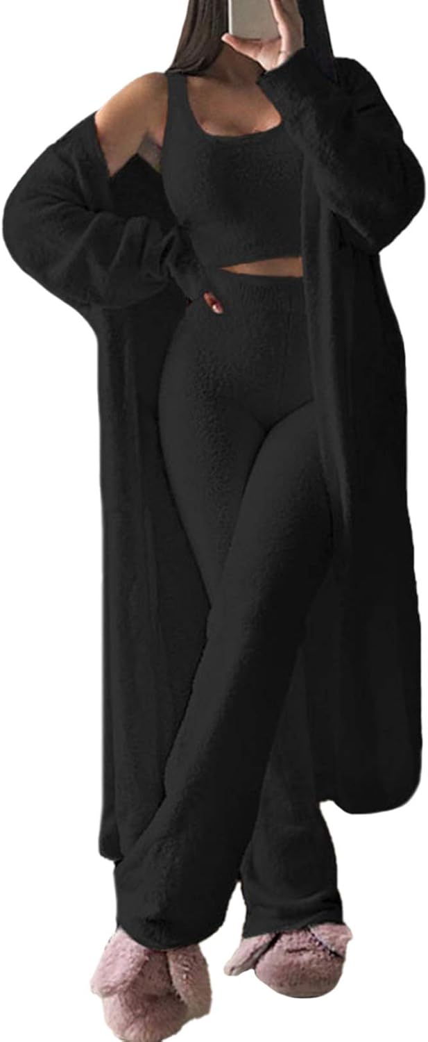 Stylish Women's Fuzzy 3 Piece Sweatsuit for Cozy Comfort