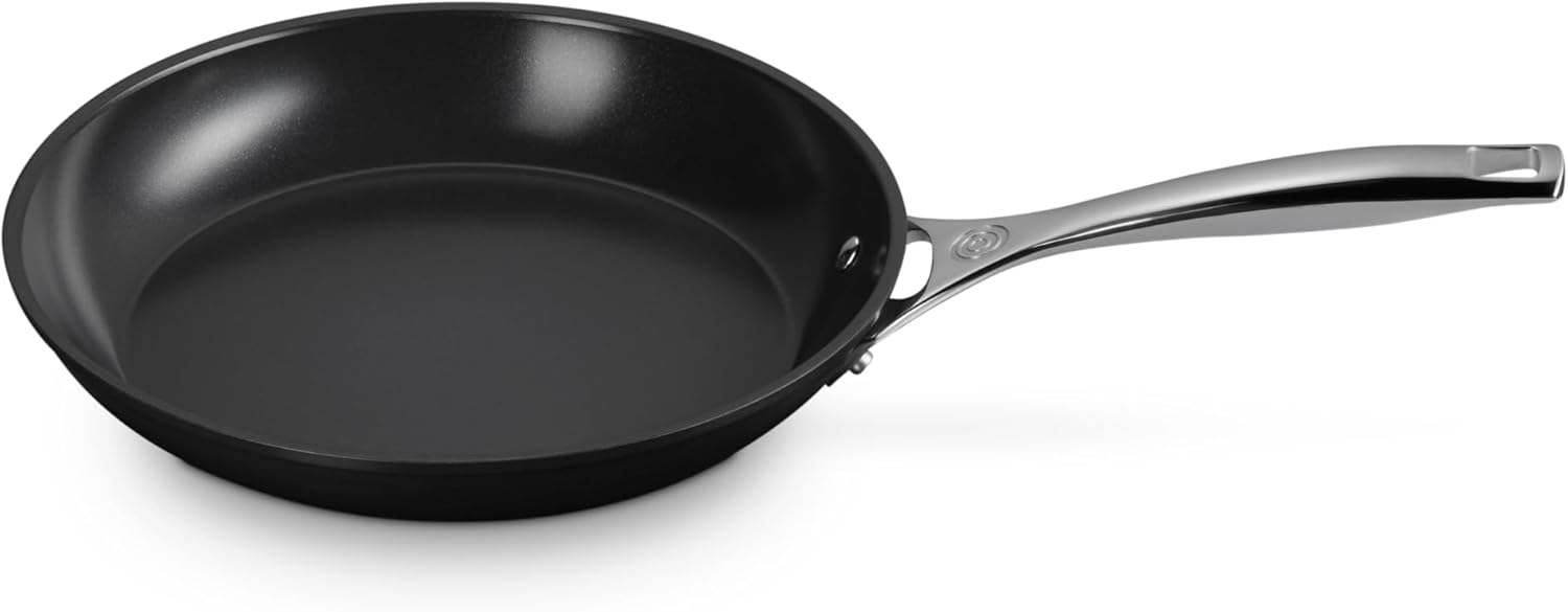 Le Creuset Essential Non-Stick Ceramic Shallow Frying Pan Review