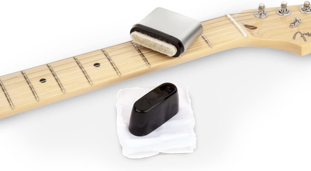 Fender Guitar String Cleaner - Extend String Life