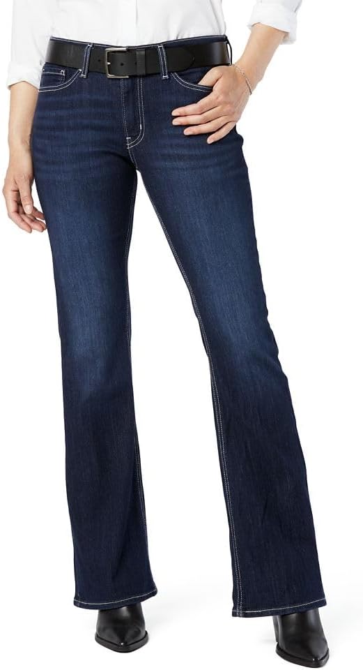 Levi Strauss Signature Gold Women's True Boot Jeans for Comfort