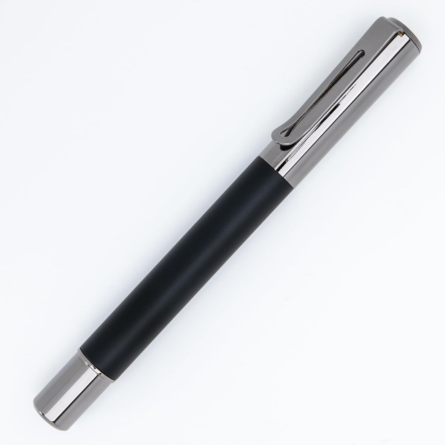 Monteverde Ritma Fountain Pen in Black for Professionals & Writers