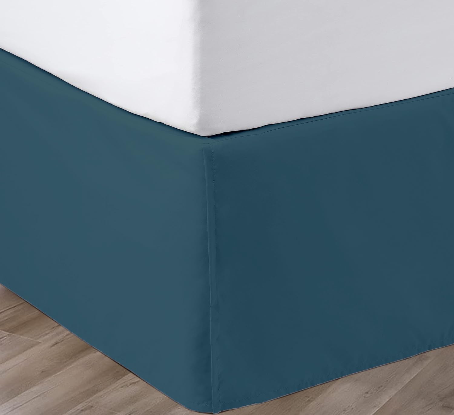 Elegant Pleated Bed Skirt with 15 Inch Drop for Full Size Beds