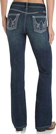 Wrangler Women's Shiloh Low Rise Boot Cut Ultimate Riding Jean Review