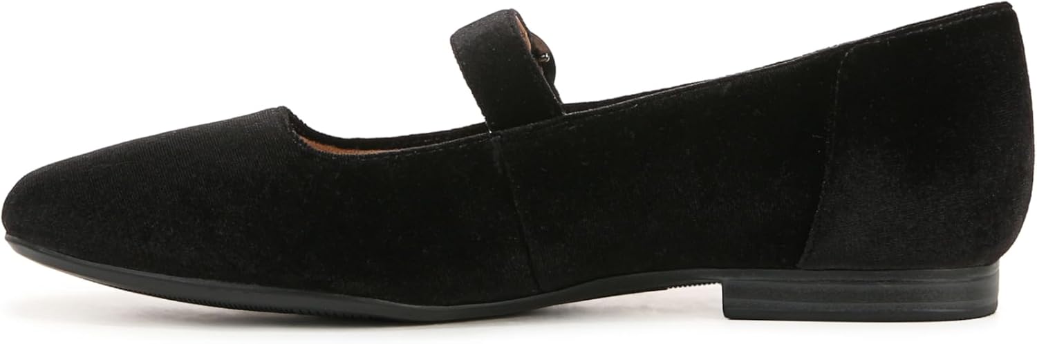 Naturalizer Women's Kelly Flat - Comfy Dress Shoes for All-Day Wear