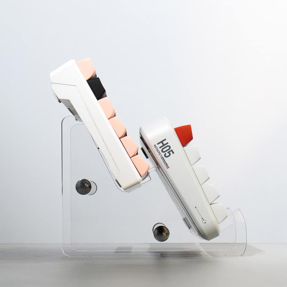 Dual Keyboard Organizer Stand by Sumgsn