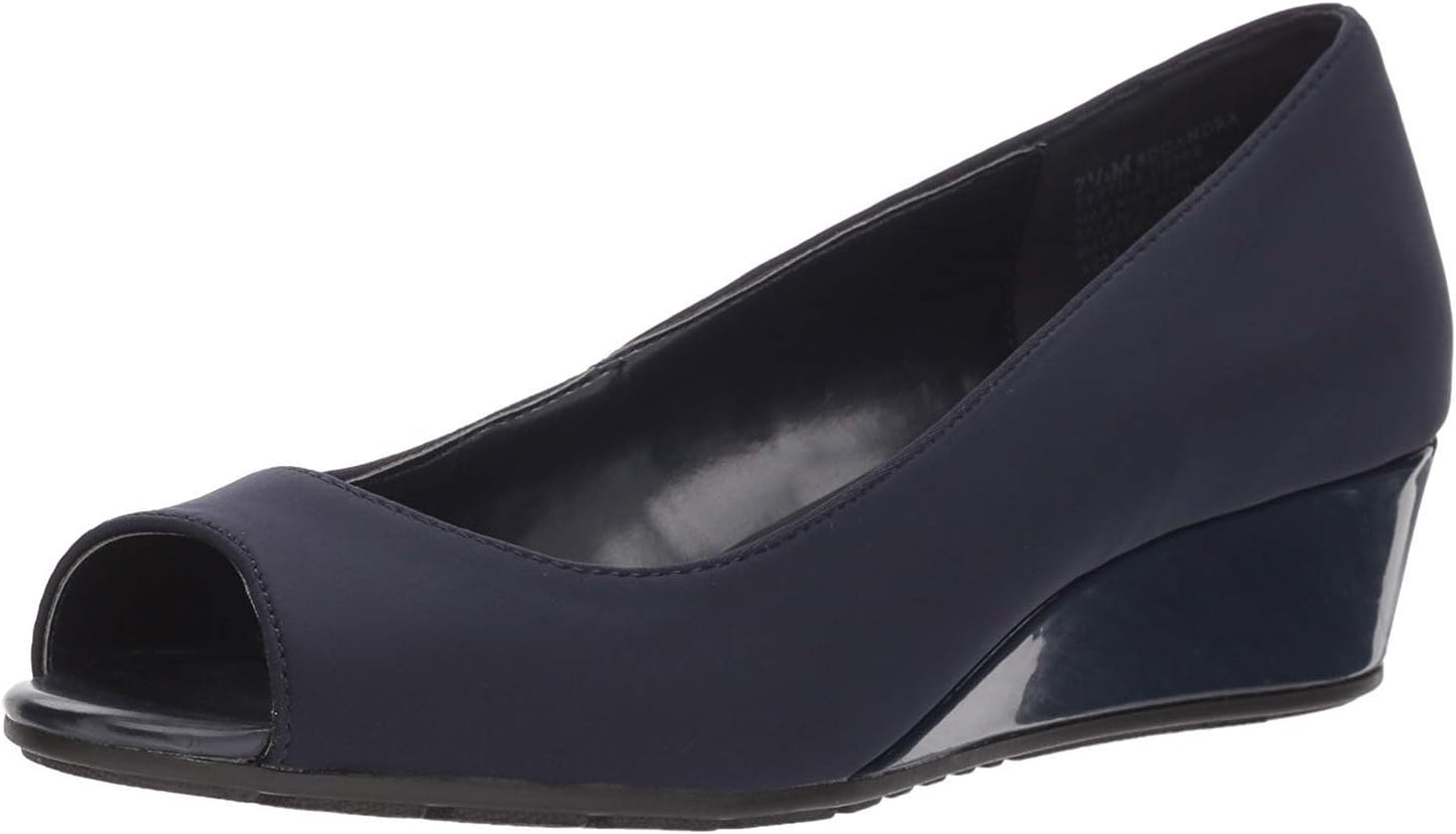 Bandolino Women's Candra Pump: Stylish Comfort for Every Occasion