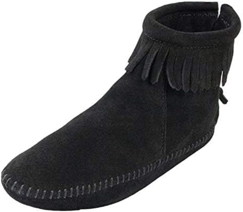 Minnetonka Women's Back-Zip Bootie: Effortless Style!