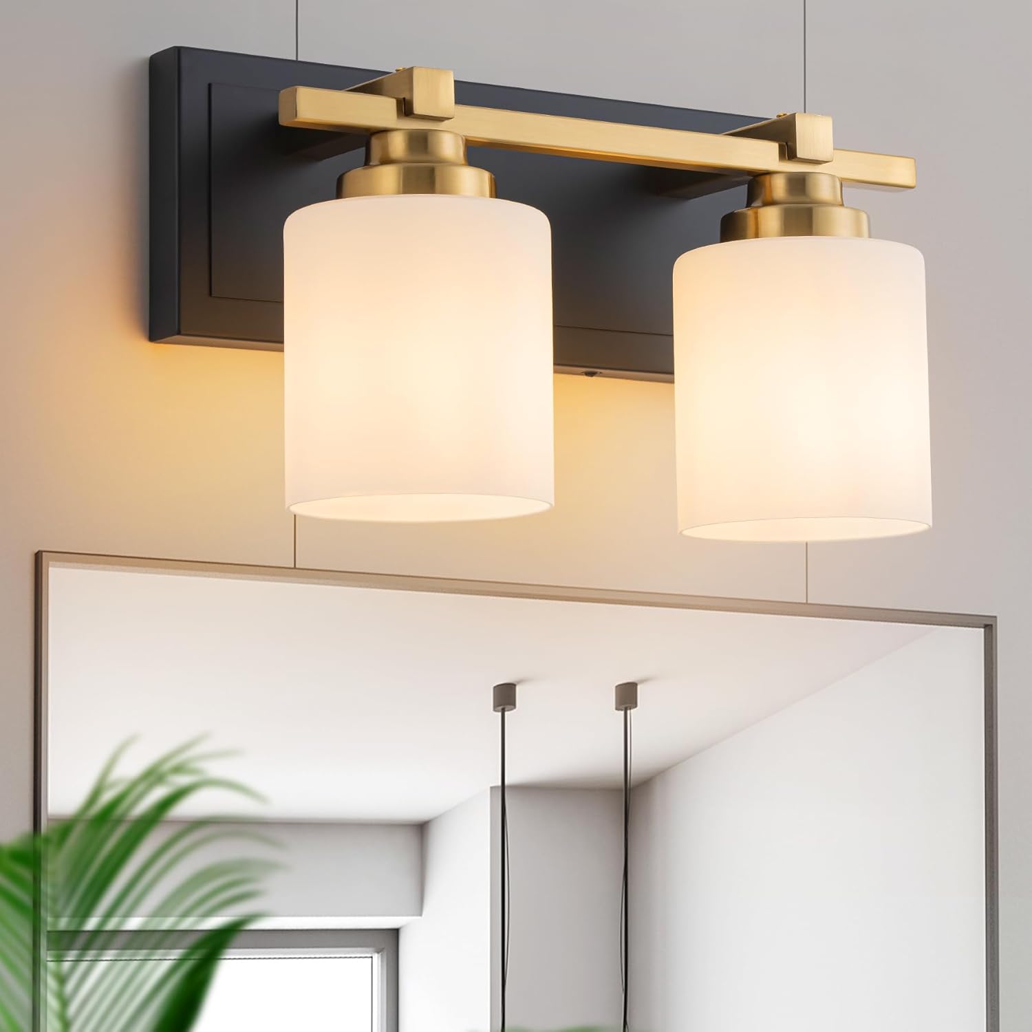 2 Light Modern Bathroom Light Fixtures Over Mirror for Style