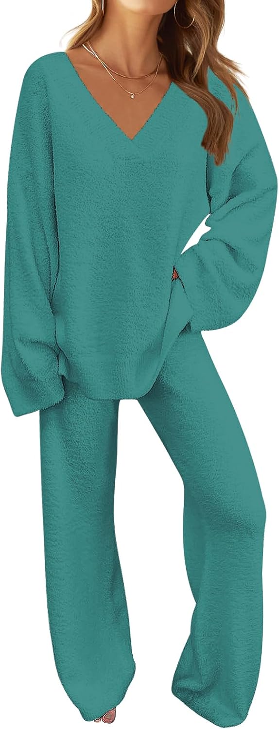 Fuzzy Fleece Pajama Set for Women - Cozy Loungewear Outfit