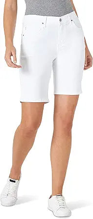 Lee Women's Relaxed Fit Bermuda Short for Ultimate Comfort