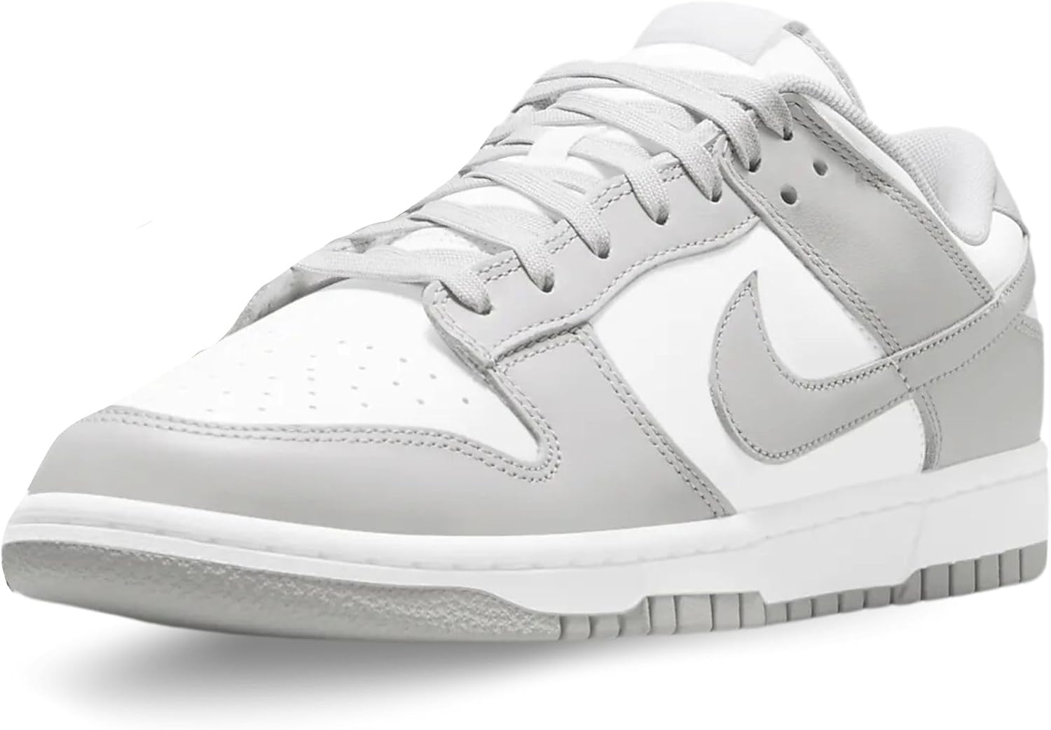 Nike Men's Dunk Low Retro Sneaker for Maximum Comfort and Style