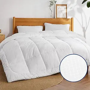 Bedsure All Season Down Alternative Comforter for Cozy Sleep