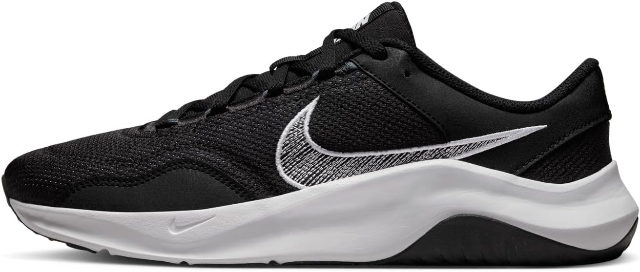 Nike Mens Sneaker with Lateral Support and Excellent Flexibility