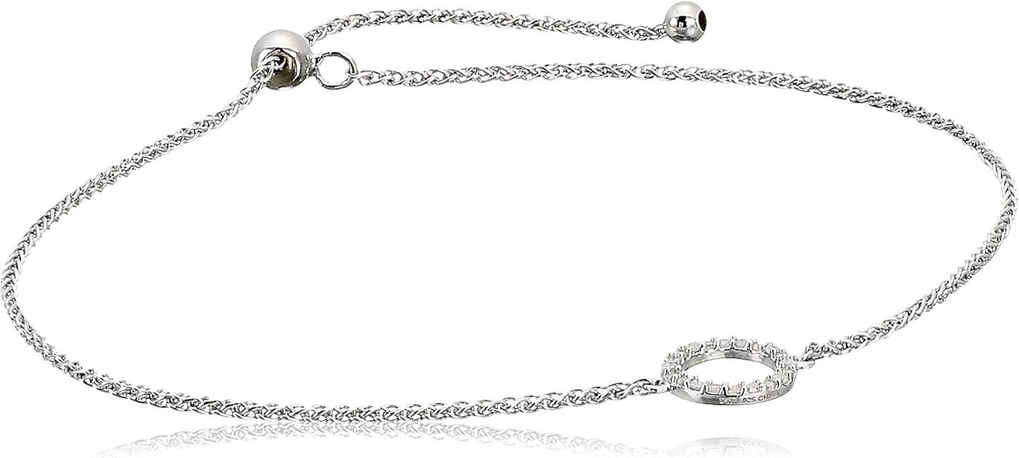 Stylish 1/10th CT TW Diamond Geometric Circle Bracelet in Silver