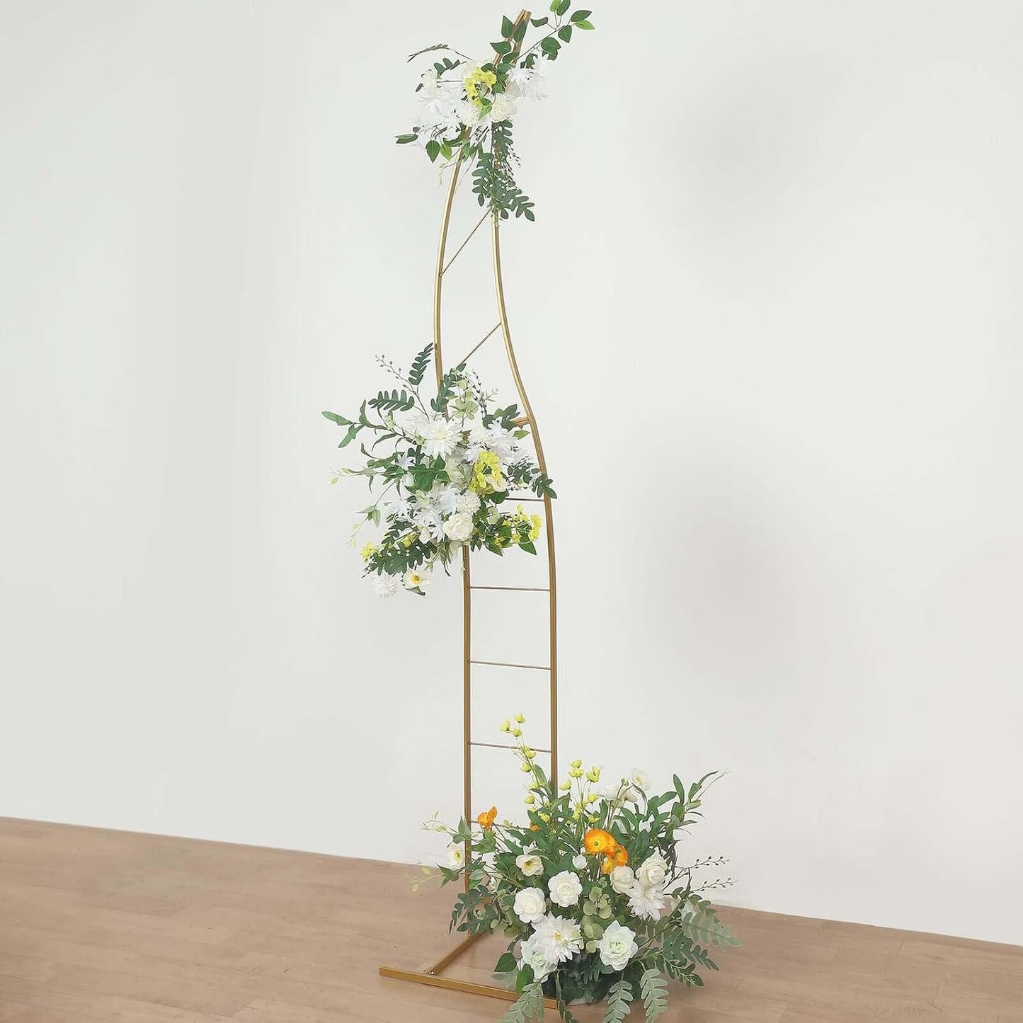 8ft Gold Metal Curved Wedding Aisle Stand for Stunning Events