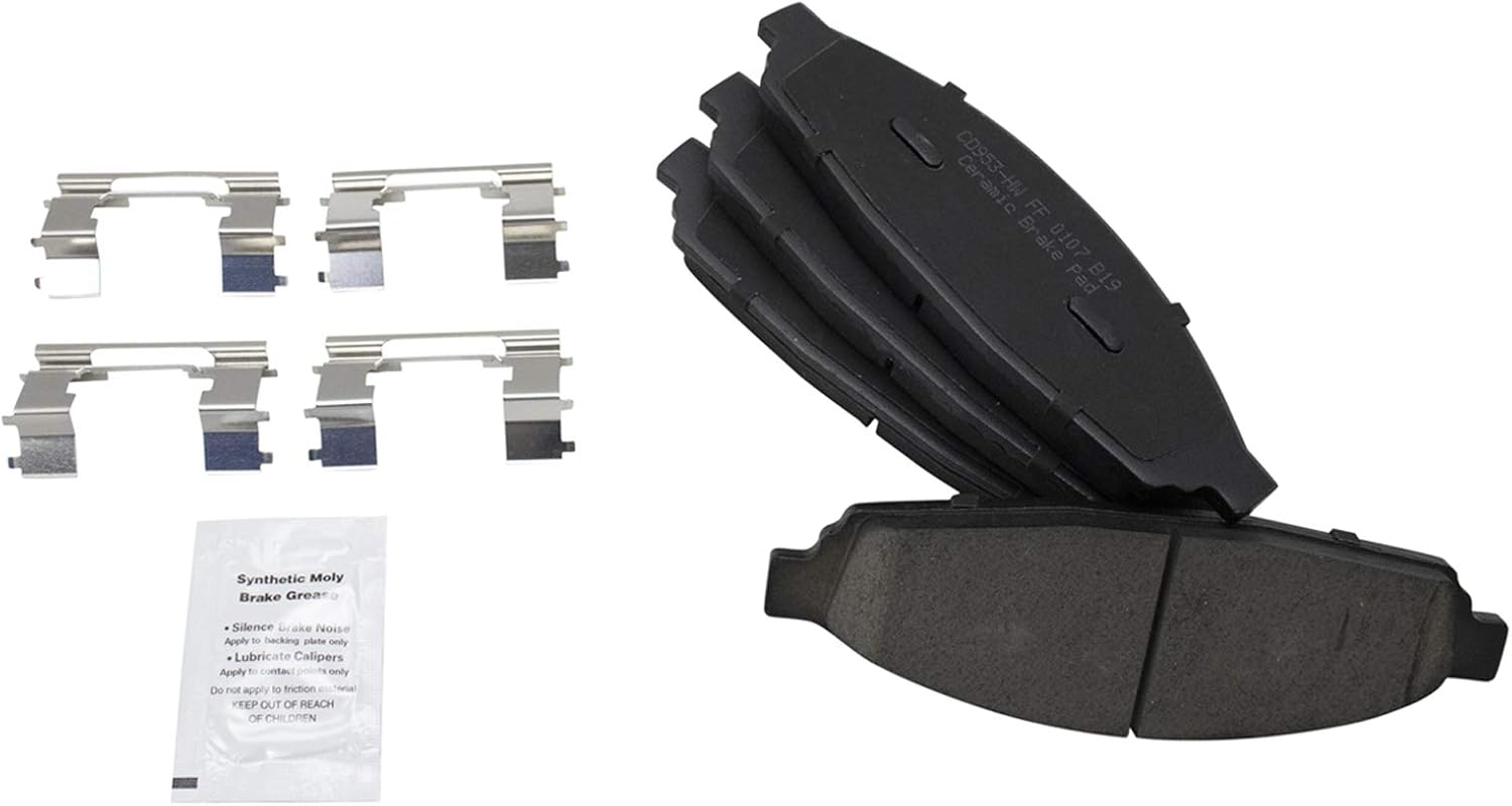 TRQ Front Brake Pads Ceramic for 2003-2005 Lincoln Aviator