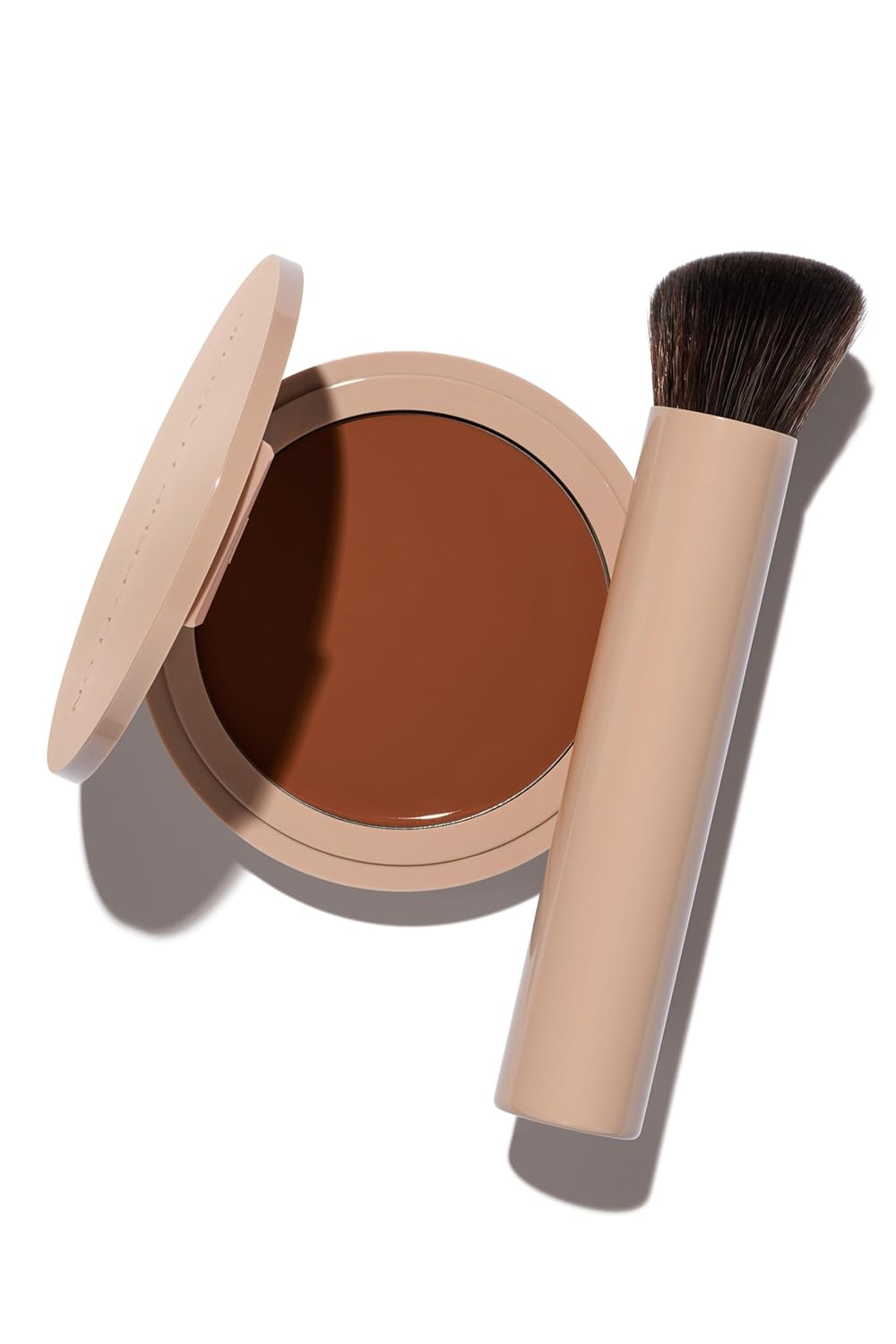 Long-Lasting Lightweight Foundation & Brush Duo for Flawless Skin