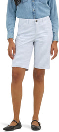 Lee Women's Legendary 9 in Chino Bermuda Short - Classic Fit Casual