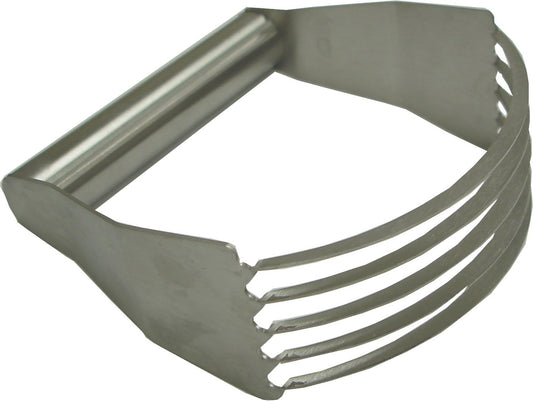 Effortlessly blend pastry with Winco 5 Blade
