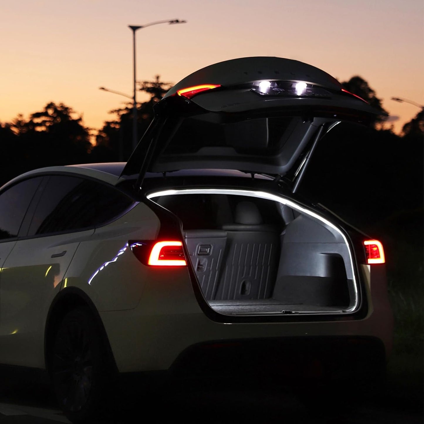TPARTS Trunk LED Light Strip for Tesla Model Y - Dual Color