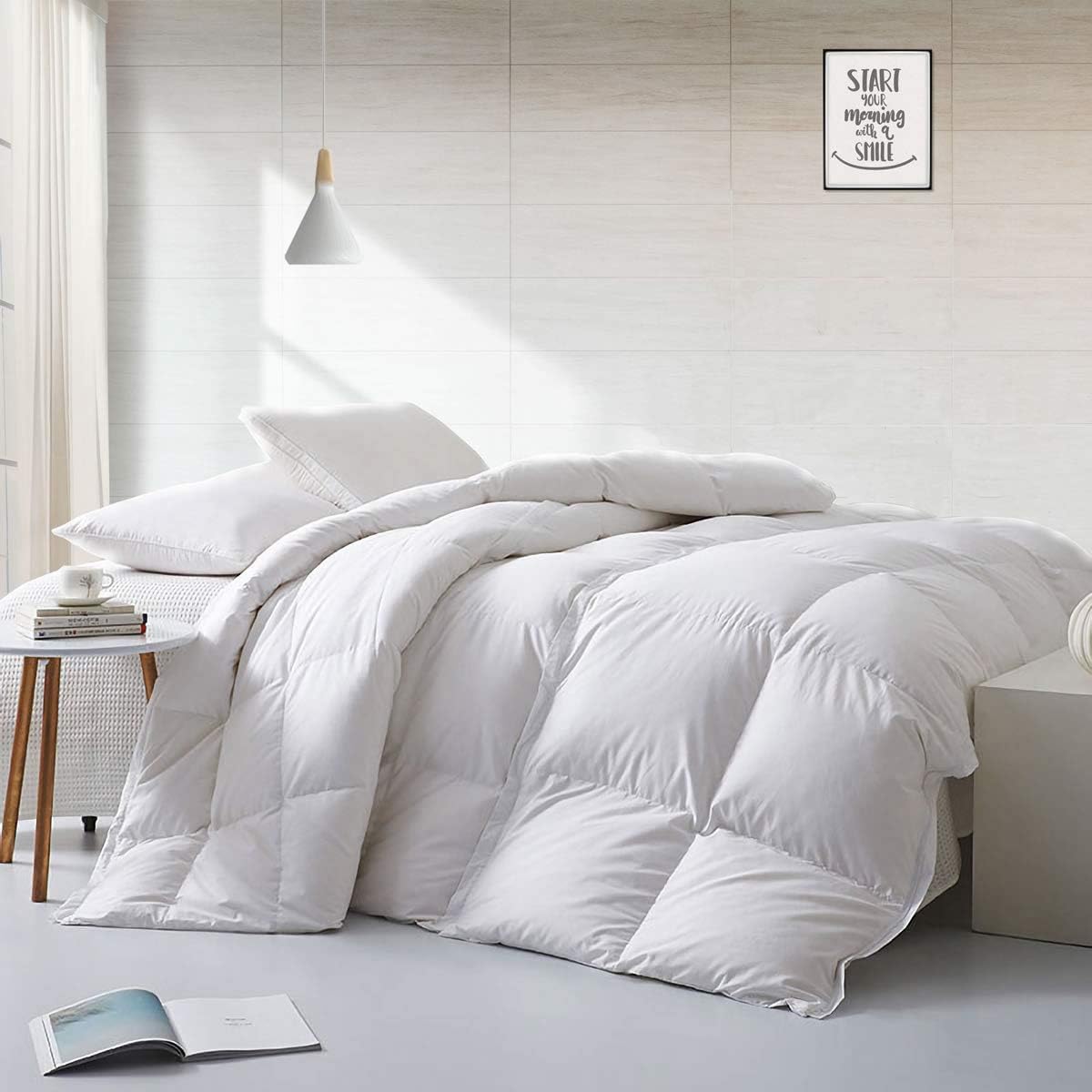 APSMILE Lightweight All-Season Down Feather Comforter for Sleepers