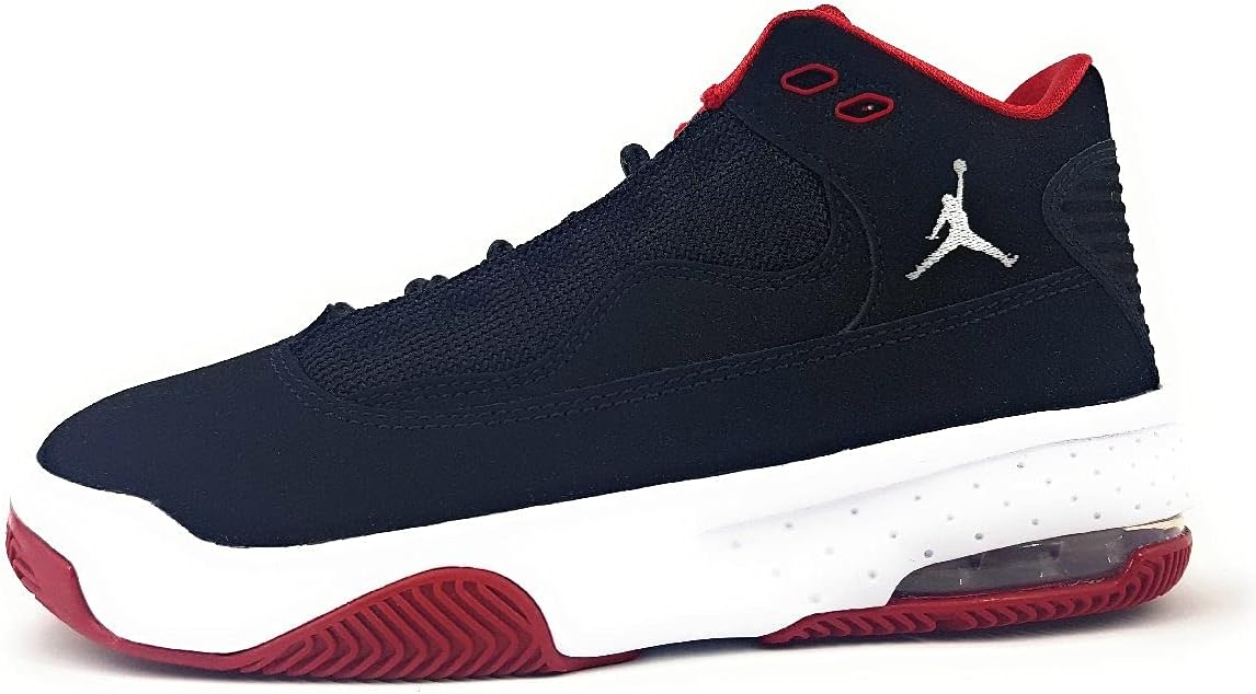 Nike Men's Jordan Max Aura 2 Basketball Shoe for Ultimate Performance