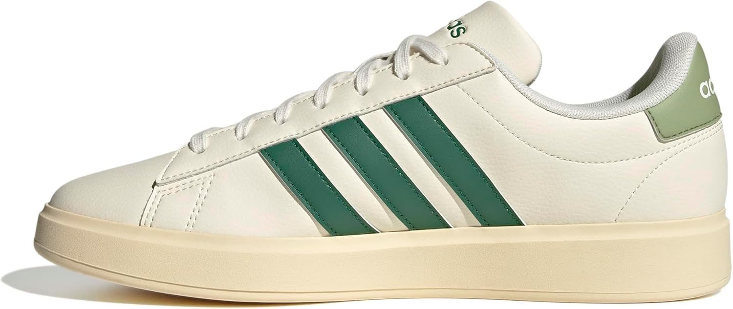 adidas Men's Grand Court 2.0 Shoe: Lightweight Comfort & Style