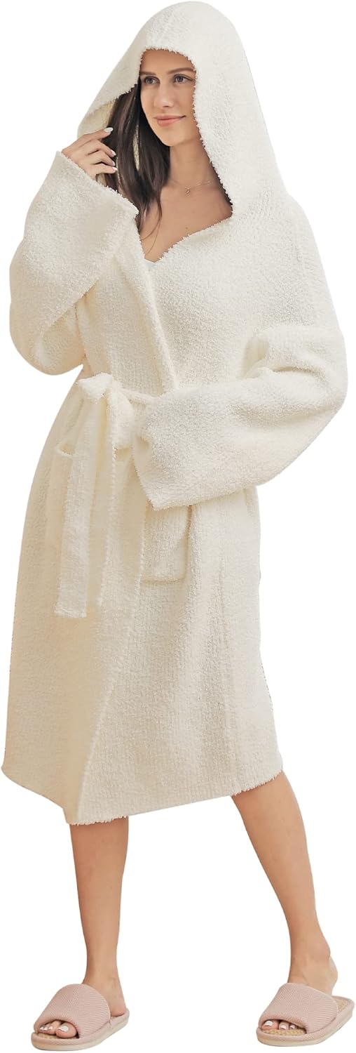 Cozy Lightweight Plush Bathrobe with Pockets for Women