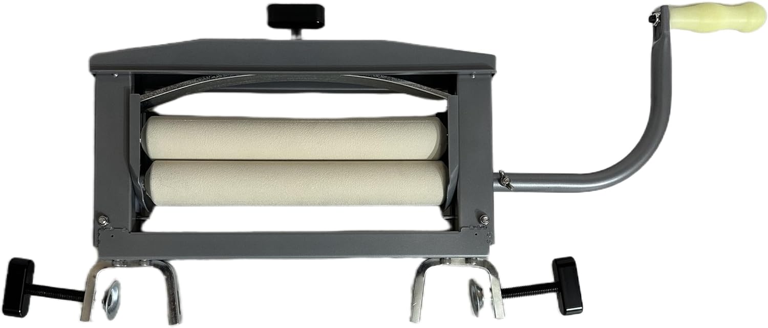 Heavy Duty Clothes Wringer - Ultimate Moisture Removal