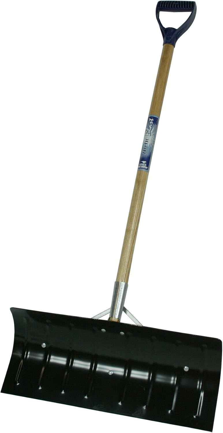 True Temper Steel Snow Pusher with D-Grip Hardwood Handle