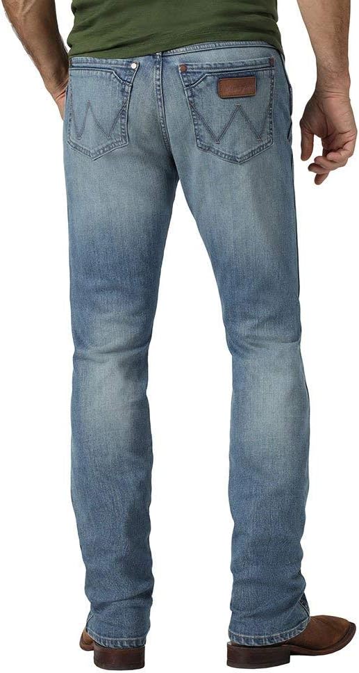 Wrangler Mens Retro Slim Fit Straight Leg Jean for Modern Style