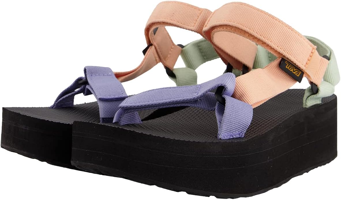 Teva Women's W Flatform Universal Sandal - Stylish Comfort for All