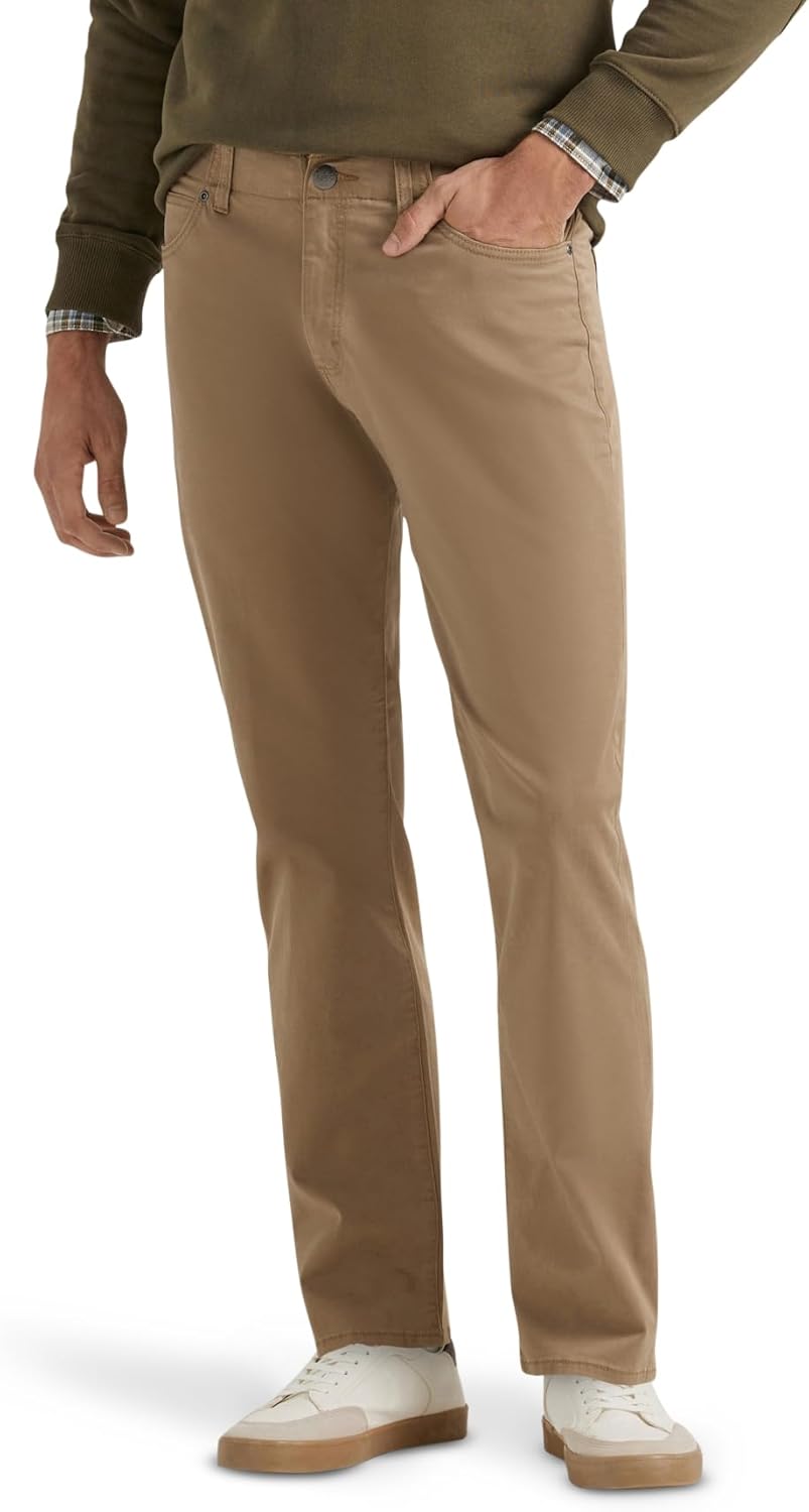 Lee Men's Extreme Motion Straight Taper Jean for Comfort