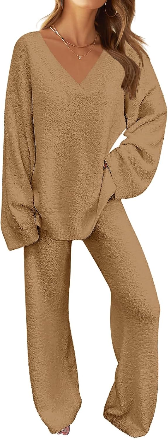 Fuzzy Fleece Pajama Set for Women - Cozy Loungewear Outfit
