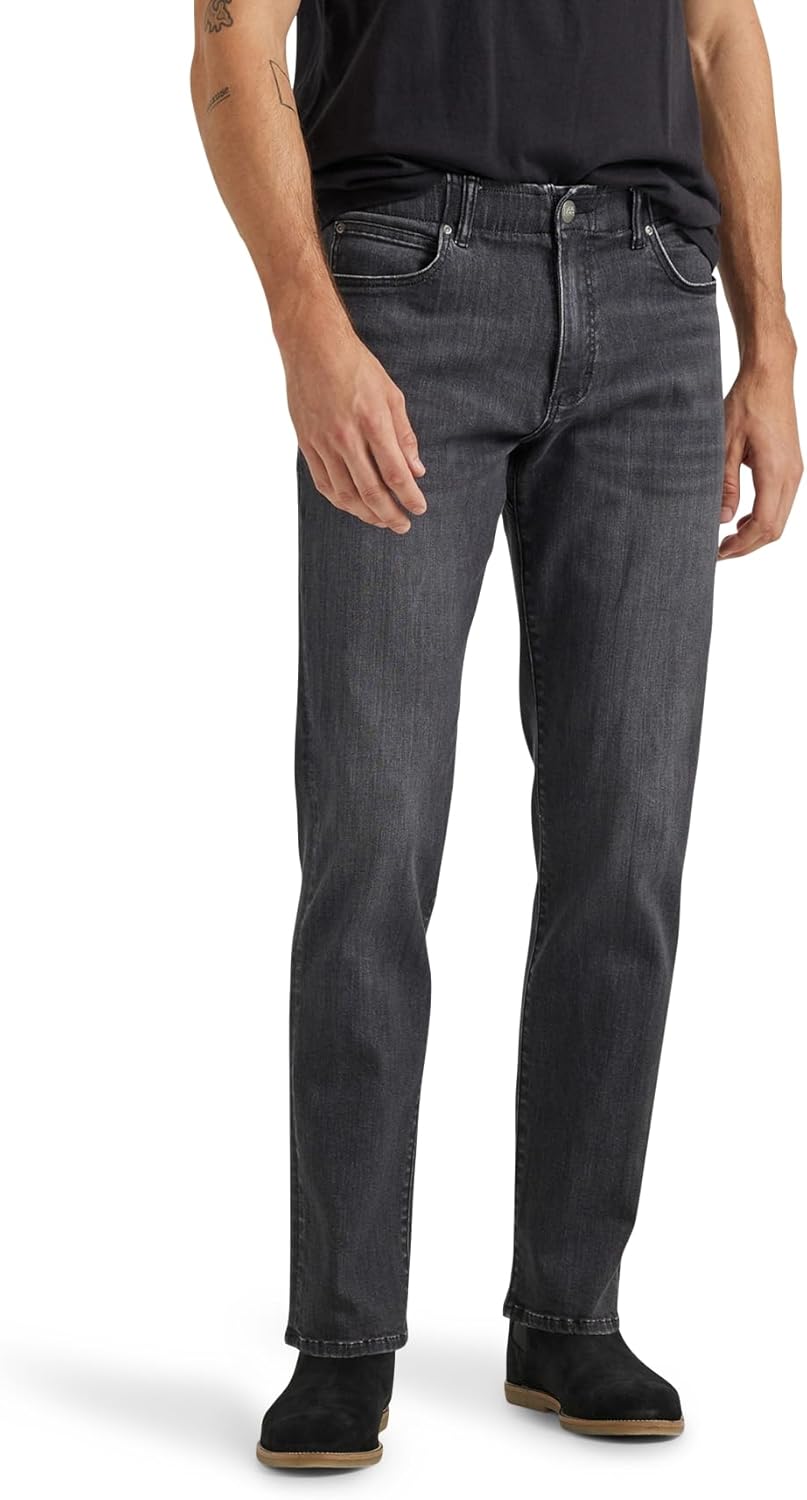 Lee Men's Extreme Motion Straight Taper Jean for Comfort
