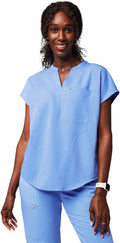 Women's Evolve Oversized 3-Pocket Scrub Top - MotionTech Fit