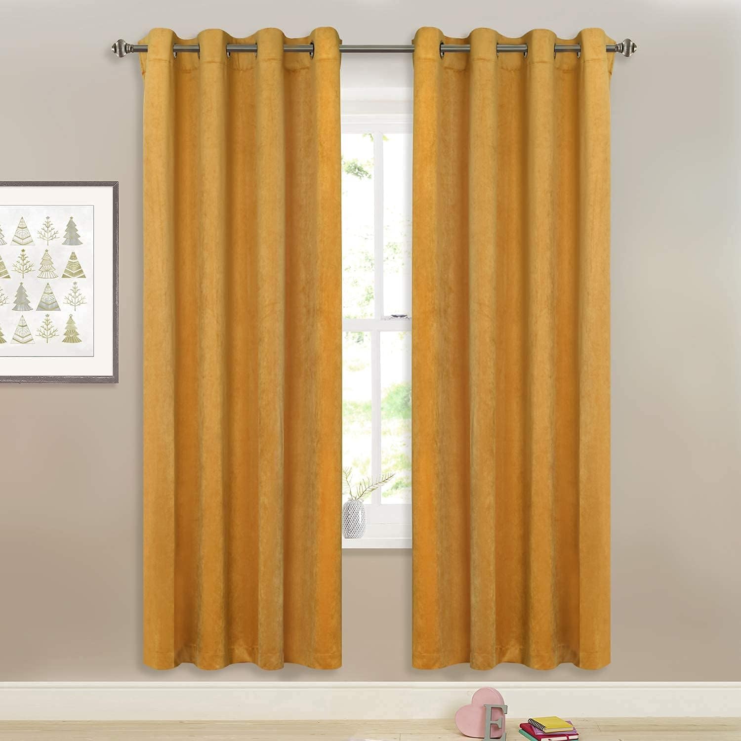 StangH Velvet Drapes for Bedroom - Luxurious Heat Blocking Curtains