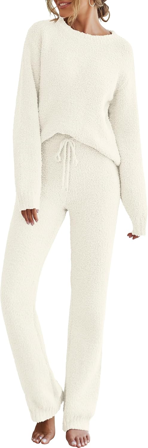 Cozy Fleece Pajama Sets for Women - Perfect for Fall and Winter