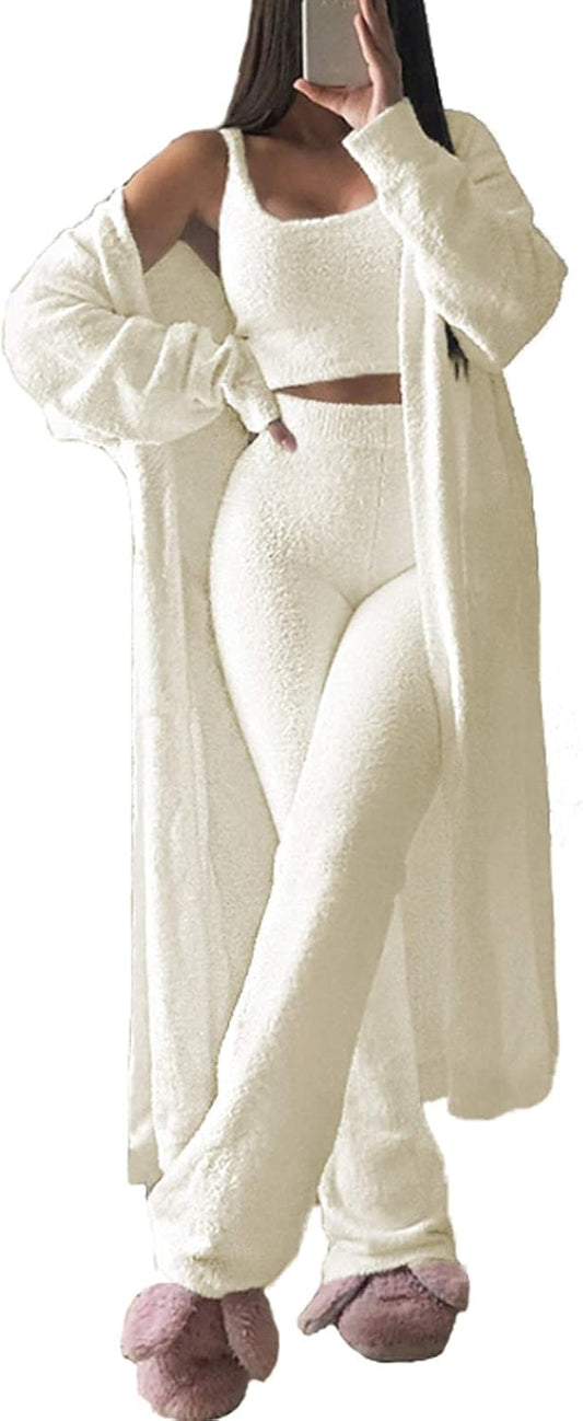 Stylish Women's Fuzzy 3 Piece Sweatsuit for Cozy Comfort