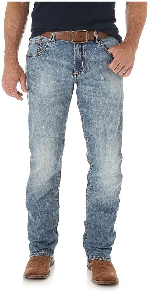 Wrangler Mens Retro Slim Fit Straight Leg Jean for Modern Style