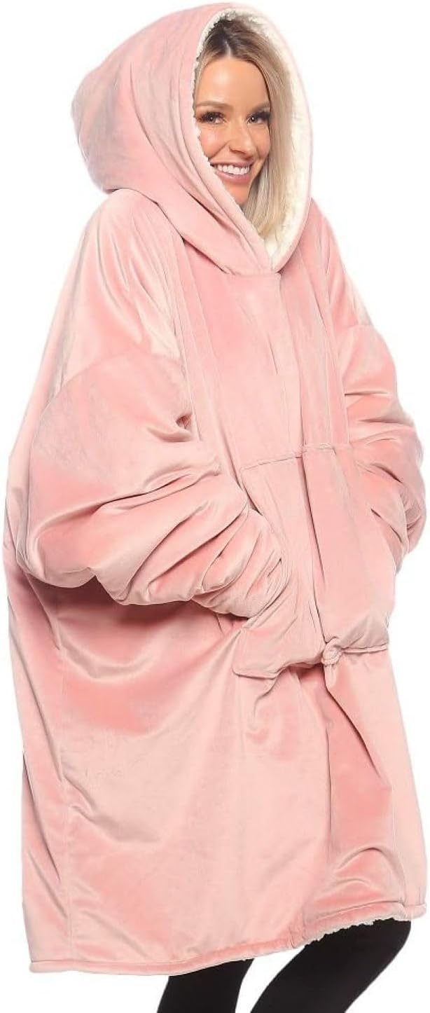 Ultimate Cozy: Oversized Hooded Blanket