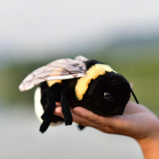 TAMMYFLYFLY 17cm Soft Bee Plush Toy: Adorable Honeybee Doll