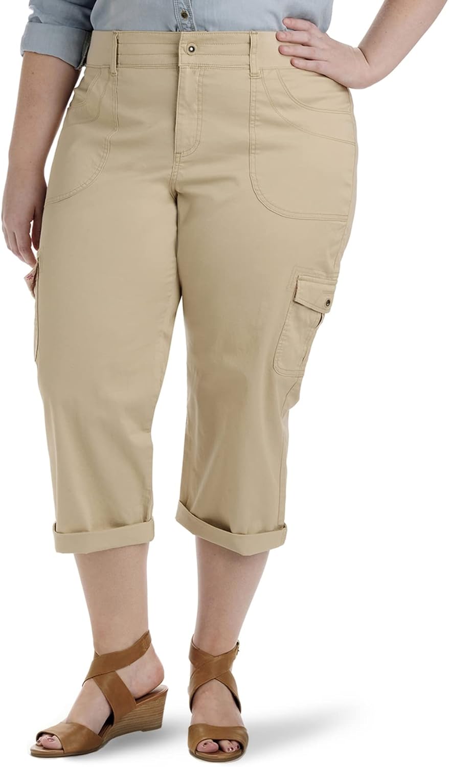 Lee Women's Plus Size Relaxed Fit Cargo Capri Pant for Comfort