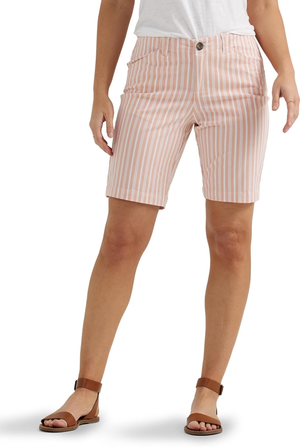 Lee Women's Legendary Chino Bermuda Short for Stylish Comfort