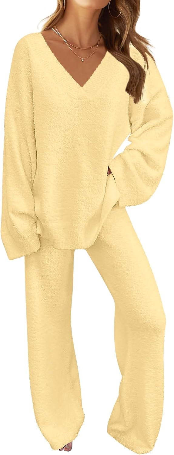 Fuzzy Fleece Pajama Set for Women - Cozy Loungewear Outfit