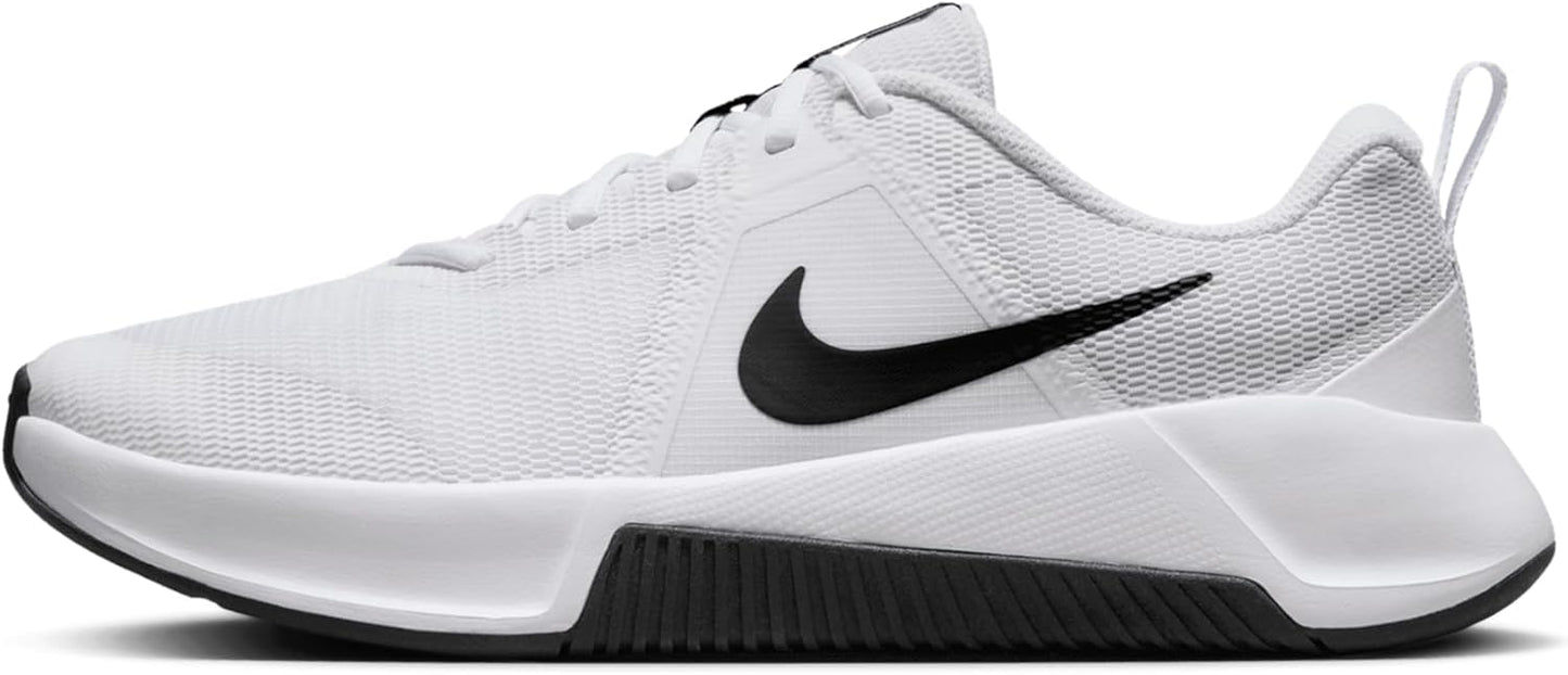 Nike Men's Mc Trainer 3 Sneaker: Stability and Comfort Combined