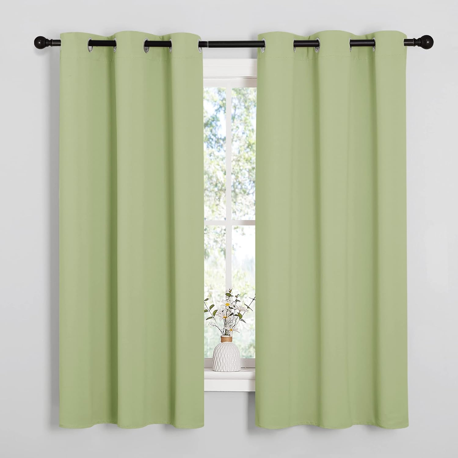 NICETOWN Green Nursery Curtains for Bedroom Blackout Drapes